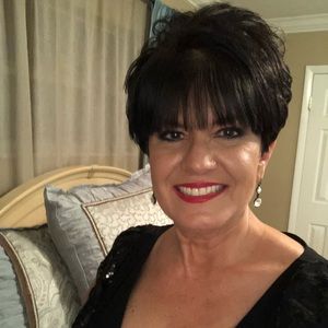 Meet your Posher, Cari